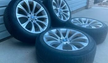 
										18 inch BMW rims and Michelin tires full									