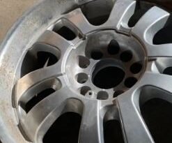 
										18” Rims full									
