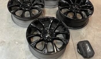 
										Jeep cherokee rims full									