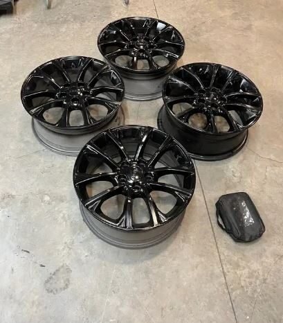 
								Jeep cherokee rims full									